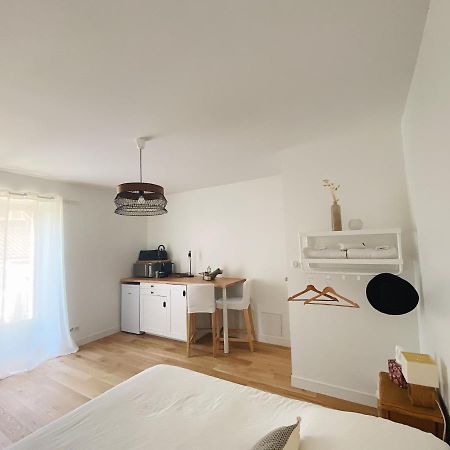 L'Anne Xe, Studio Independant Valeuil ภายนอก รูปภาพ